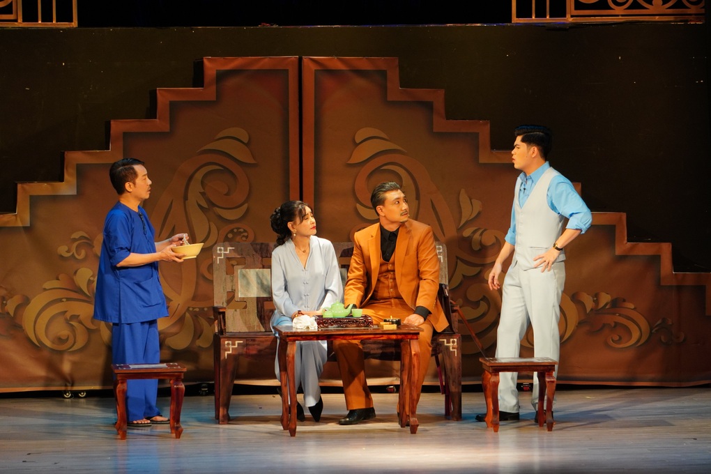 Nghệ sĩ Minh Nhí ủng hộ đạo diễn Ngọc Duyên làm mới vở kịch - 1 Nghệ sĩ Minh Nhí ủng hộ đạo diễn Ngọc Duyên làm mới vở kịch - 1