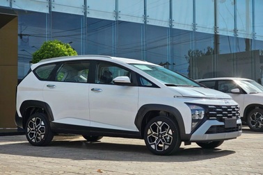 Hyundai Stargazer X vừa về đại lý đã hạ giá, tìm cách lấy khách của Xpander