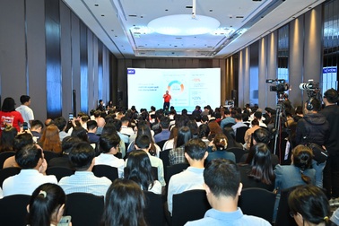 Roadshow của MCH: Giới đầu tư chen chân tại hội trường, kỳ vọng vào VN30 sau 6 tháng