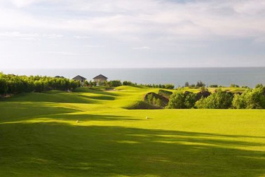 Thủ tướng lệnh rà soát quy hoạch các sân golf, resort ven biển 