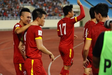 Công Vinh: “Xin người hâm mộ hãy ủng hộ đội tuyển!”