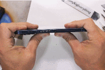 Khung viền titan trên iPhone 15 Pro có thực sự bền như Apple quảng cáo?