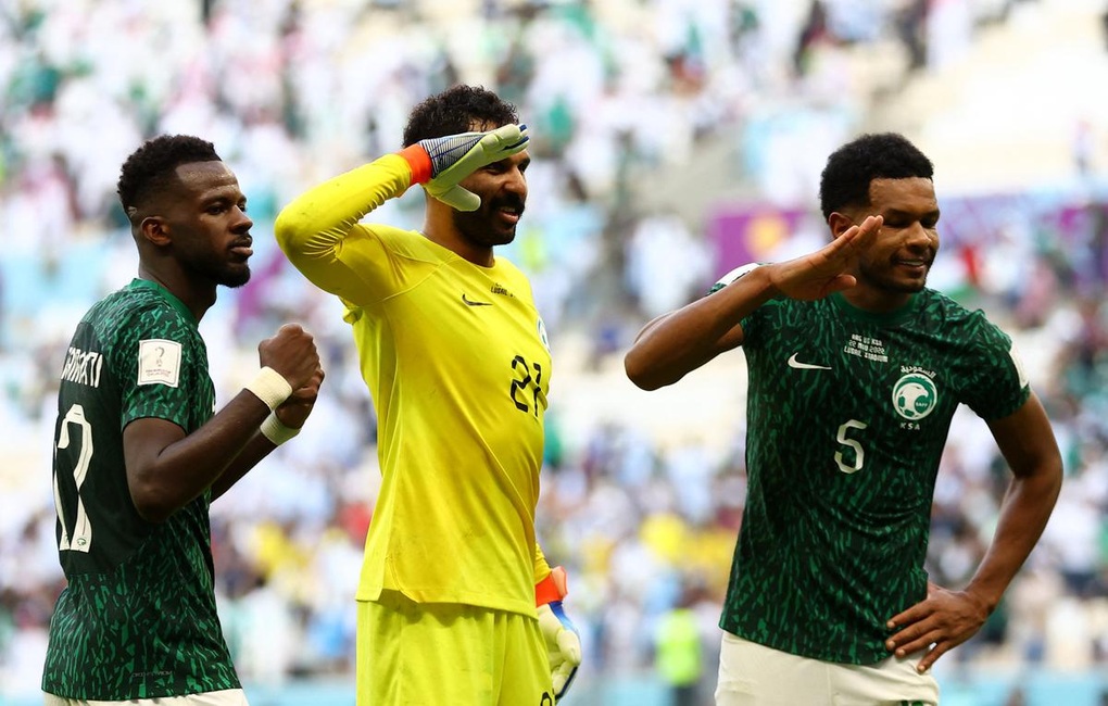 Thủ môn Al-Owais: Người hùng Saudi Arabia và nỗi ác mộng với Argentina - 1 Thủ môn Al-Owais: Người hùng Saudi Arabia và nỗi ác mộng với Argentina - 1