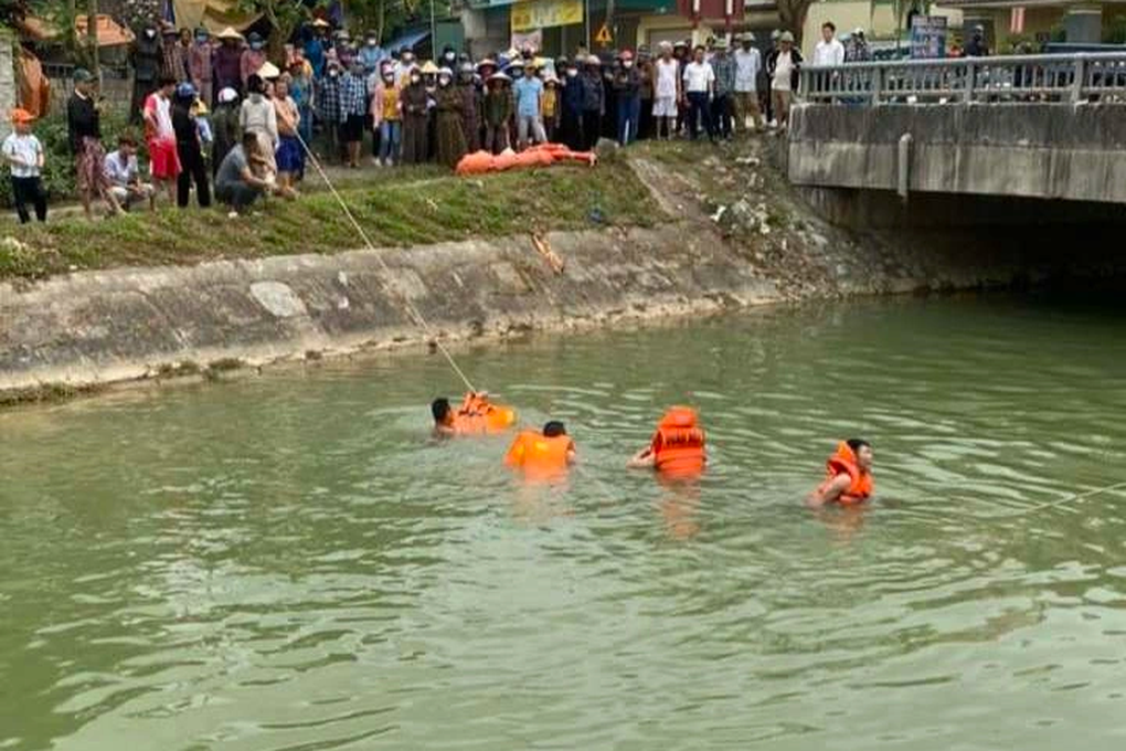 Sự thật bất ngờ của tờ giấy xin lỗi bố mẹ và đôi dép để trên cầu - 2 Sự thật bất ngờ của tờ giấy xin lỗi bố mẹ và đôi dép để trên cầu - 2