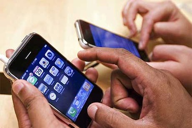 Chính thức bùng nổ “cuộc chiến” phân phối iPhone