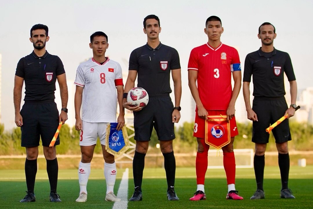 El equipo de Vietnam perdió por poco ante Kirguistán - 1 Đội tuyển Việt Nam thua nhẹ trước Kyrgyzstan - 1