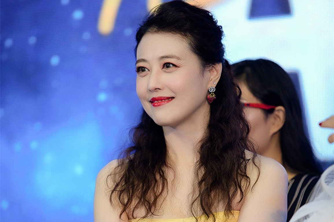 Свободная и легкая жизнь Чау Хай Ми до ее смерти - 4 Cuộc đời tự do tự tại của Châu Hải My trước khi mất - 4