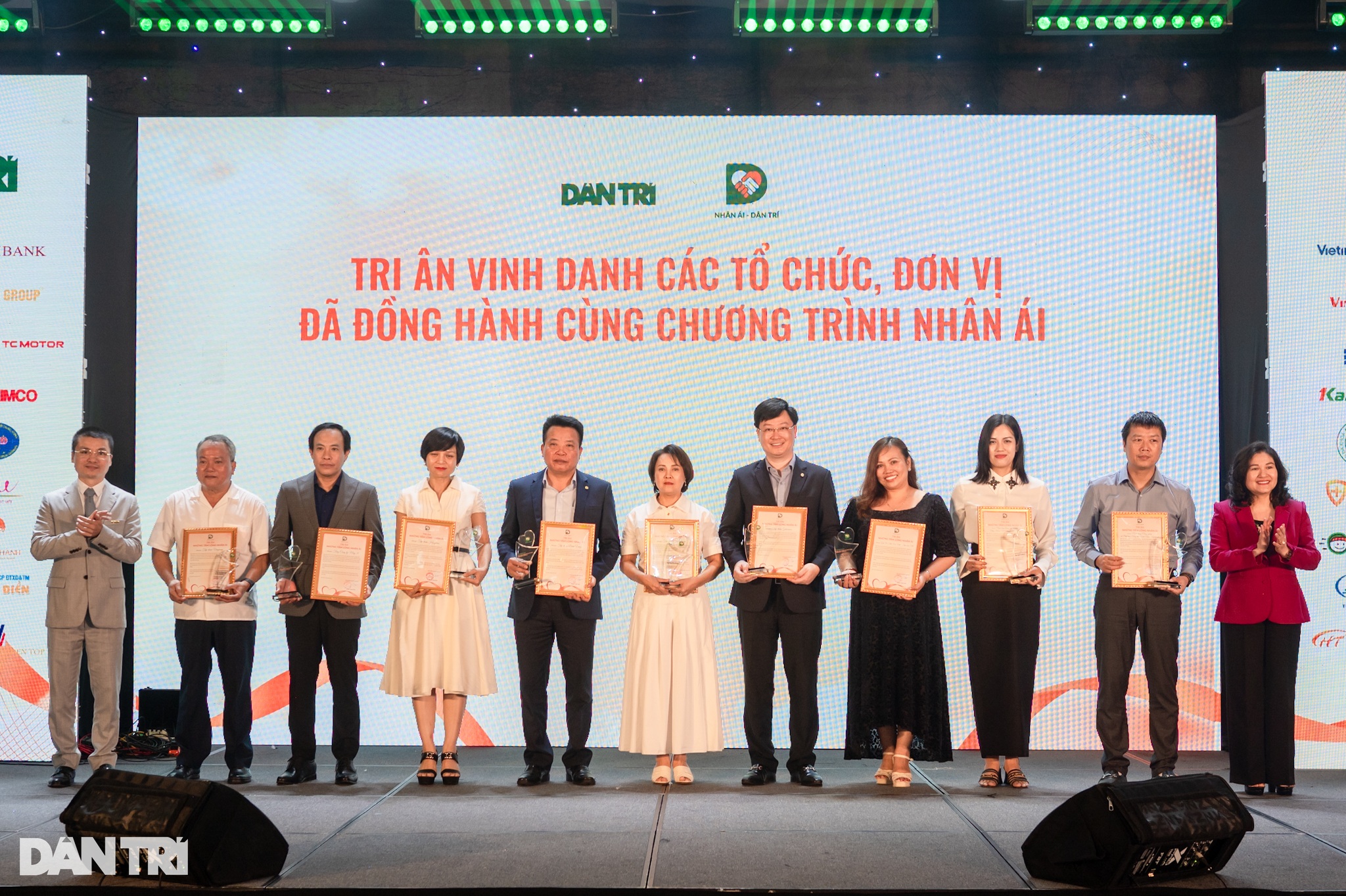 Chúng tôi tin tưởng khi đồng hành cùng Dân trí lan tỏa tấm lòng nhân ái - 7 Chúng tôi tin tưởng khi đồng hành cùng Dân trí lan tỏa tấm lòng nhân ái - 7