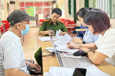 Tháng 6, một số người không nhận được lương hưu qua tài khoản, vì sao?