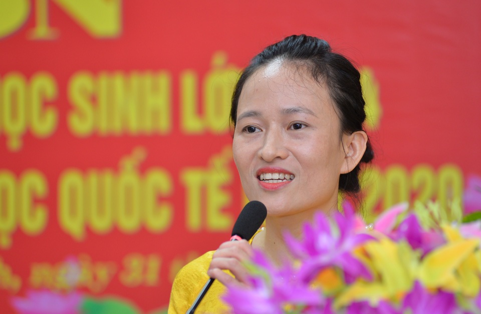 Đón nam sinh xứ Nghệ đầu tiên đạt Huy chương vàng Olympic Hóa học quốc tế - 4 Đón nam sinh xứ Nghệ đầu tiên đạt Huy chương vàng Olympic Hóa học quốc tế - 4