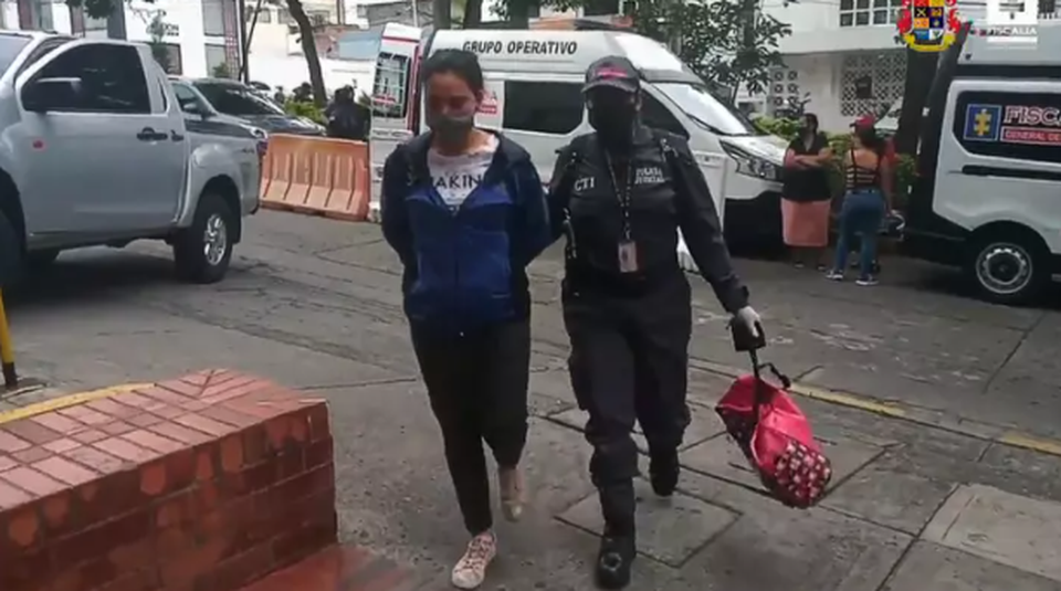 Tinh vi như tội phạm Colombia: Nâng ngực bằng... ma túy - 1 Tinh vi như tội phạm Colombia: Nâng ngực bằng... ma túy - 1