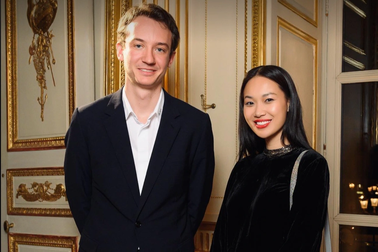 Người đẹp Việt xuất hiện bên con trai tỷ  phú giàu nhất thế giới