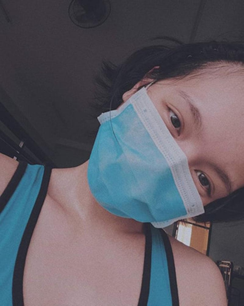 Hot girl Sài Gòn từ Pháp trở về cách ly: “Thứ quý giá nhất là sức khoẻ” - 2 Hot girl Sài Gòn từ Pháp trở về cách ly: “Thứ quý giá nhất là sức khoẻ” - 2