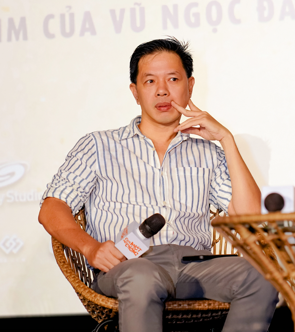 Thái Hòa tình cảm bên vợ kém 11 tuổi, nói gì về danh xưng vua phòng vé? - 3 Thái Hòa tình cảm bên vợ kém 11 tuổi, nói gì về danh xưng vua phòng vé? - 3