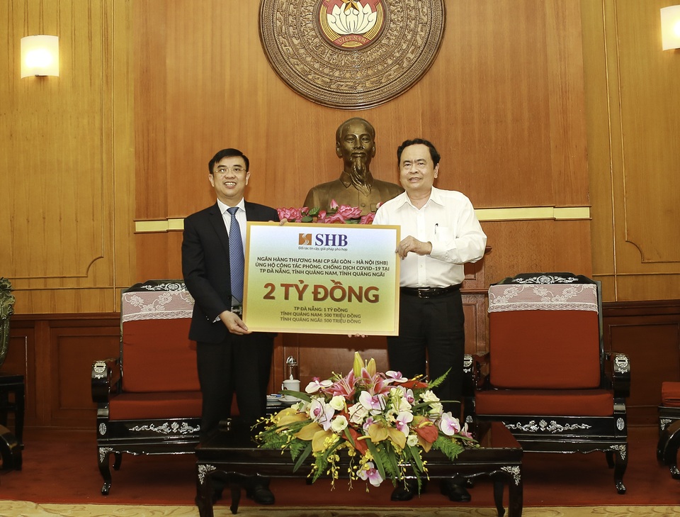 Các doanh nghiệp đầu tiên ủng hộ cho cuộc chiến chống Covid-19 tại miền Trung - 2 Các doanh nghiệp đầu tiên ủng hộ cho cuộc chiến chống Covid-19 tại miền Trung - 2