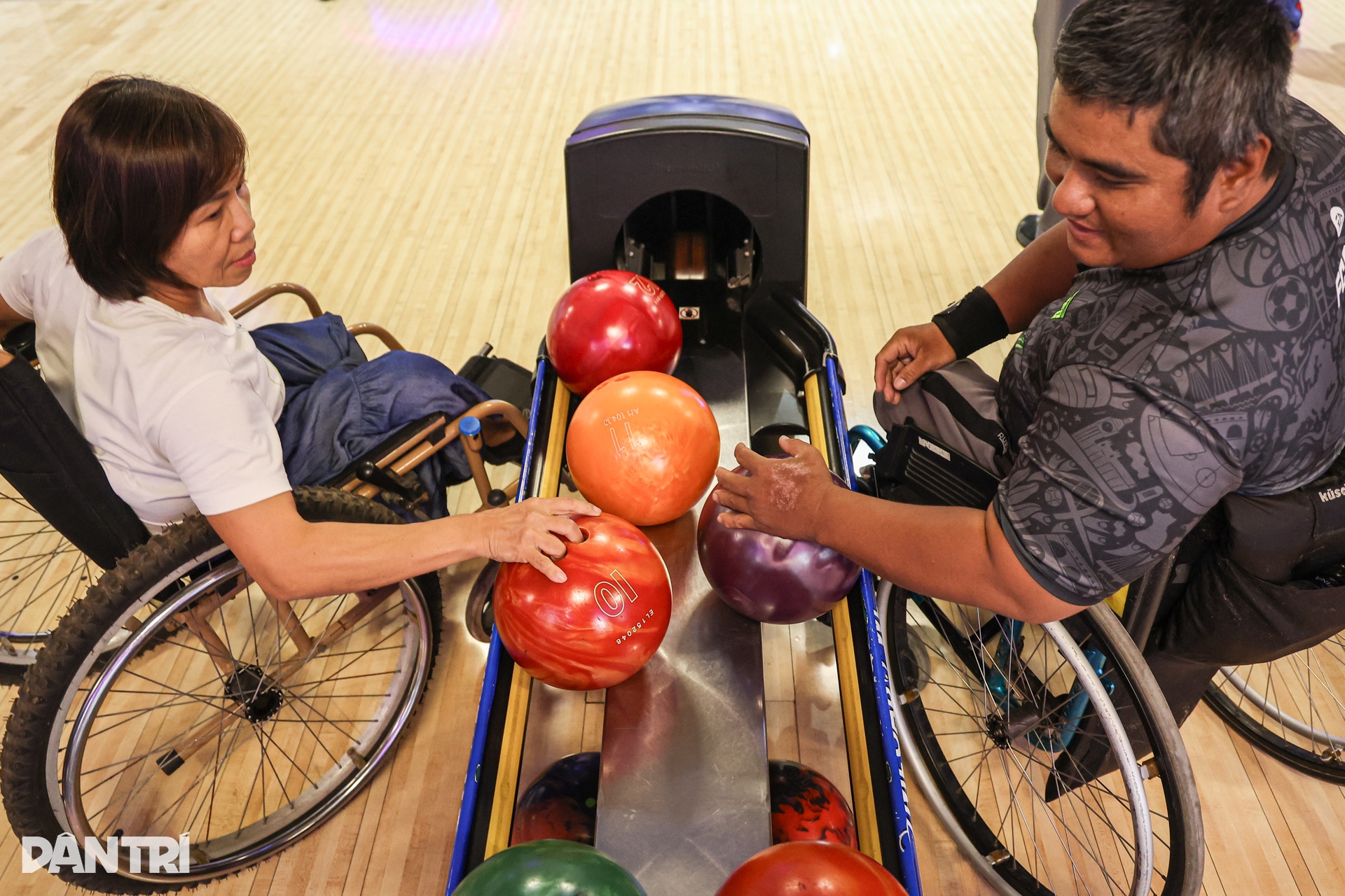 Câu lạc bộ Bowling cho người khuyết tật đầu tiên tại Việt Nam - 4