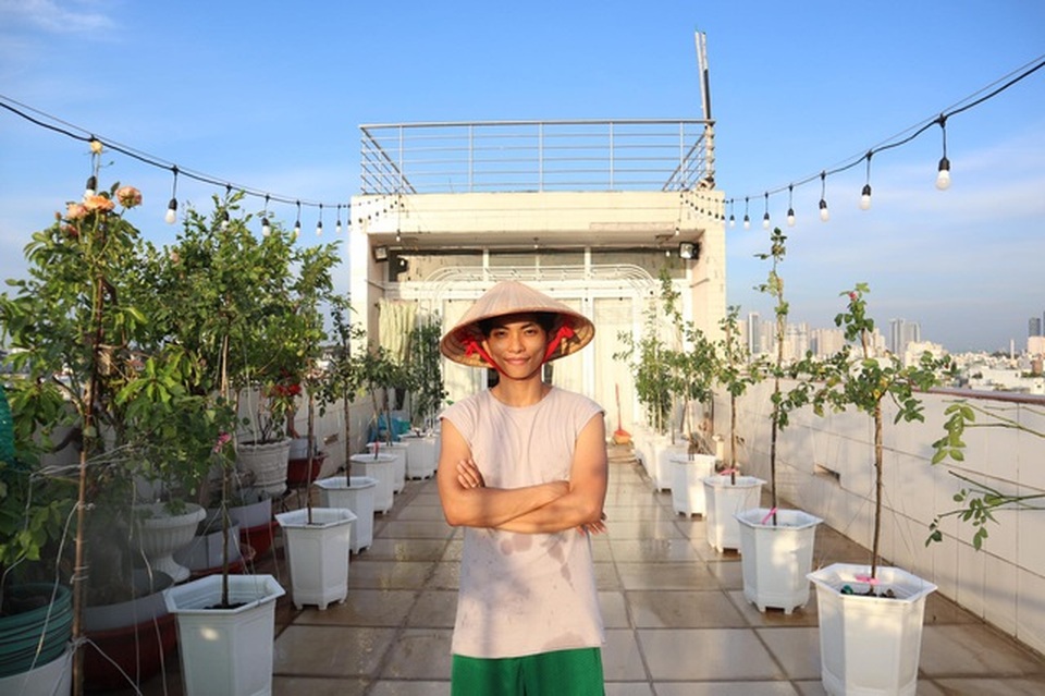 Mê mẩn khu vườn ngập tràn hoa lá của Khánh Thi, Duy Nam, Mai Ngọc - 12 Mê mẩn khu vườn ngập tràn hoa lá của Khánh Thi, Duy Nam, Mai Ngọc - 12