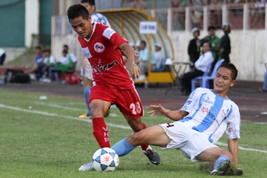 Tổng cục "bác" đề xuất V-League 2013 không có đội xuống hạng