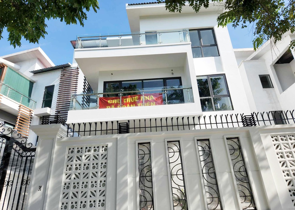 Biệt thự triệu đô cho thuê vài chục triệu đồng một tháng - 1 Biệt thự triệu đô cho thuê vài chục triệu đồng một tháng - 1
