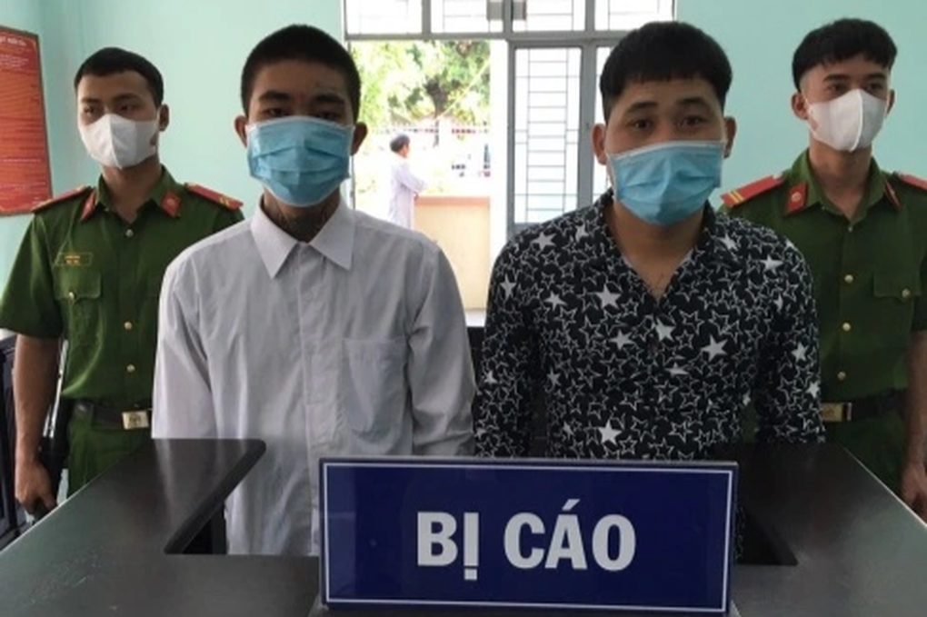 Cướp tiền của người bán vé số hai thanh niên lĩnh 96 tháng tù - 1 Cướp tiền của người bán vé số hai thanh niên lĩnh 96 tháng tù - 1