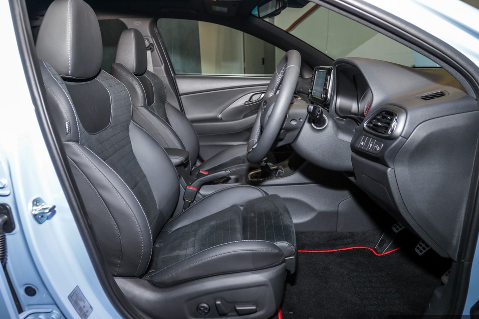 Hyundai làm cao, chỉ bán 20 chiếc i30 N ở Malaysia - 18 Hyundai làm cao, chỉ bán 20 chiếc i30 N ở Malaysia - 18
