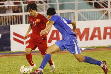 Công Phượng chưa bằng Văn Quyến