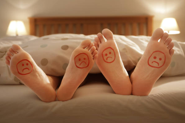 Chồng bị bệnh lây qua đường tình dục nhưng một mực khẳng định “không hề đi gái”