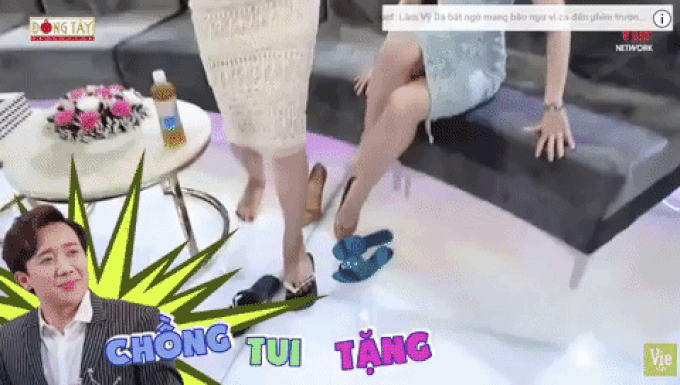 Hari Won tiết lộ món quà đầu tiên được Trấn Thành tặng lúc hẹn hò, nhìn cách nàng gìn giữ là biết quý lắm đây! - Ảnh 3. Hari Won tiết lộ món quà đầu tiên được Trấn Thành tặng lúc hẹn hò, nhìn cách nàng gìn giữ là biết quý lắm đây! - Ảnh 3.