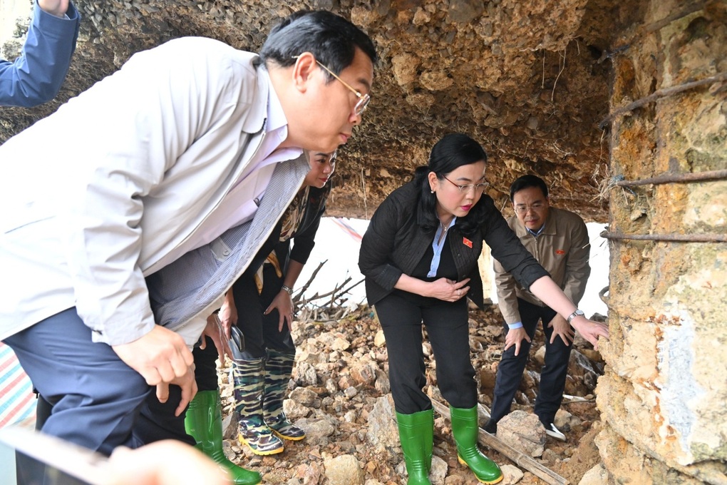 Lộ hư hỏng trụ cầu Sông Lô từ năm 2024, dự tính hơn 40 tỷ đồng sửa chữa - 2