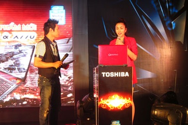 Toshiba ra mắt laptop 3D không cần kính tại Việt Nam