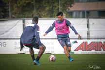 Công Phượng lại tiếp tục bị CLB Sint-Truidense loại khỏi danh sách