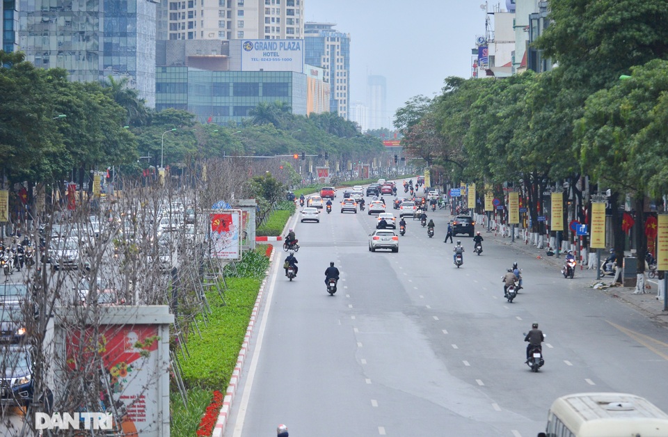 Dân văn phòng phải lấy xét nghiệm Covid-19 ngày đầu tiên đi làm của năm mới - 7 Dân văn phòng phải lấy xét nghiệm Covid-19 ngày đầu tiên đi làm của năm mới - 7
