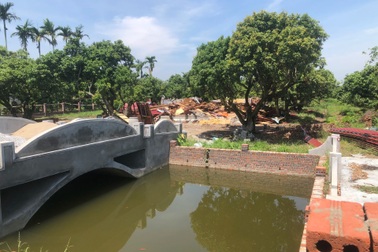 Nhà nghỉ, quán karaoke mọc trên đất nông nghiệp: Tháo dỡ một số công trình