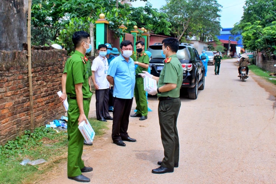 Thái Nguyên yêu cầu công an vào cuộc sau ghi nhận ca nghi nhiễm SASR-CoV-2 - 1 Thái Nguyên yêu cầu công an vào cuộc sau ghi nhận ca nghi nhiễm SASR-CoV-2 - 1