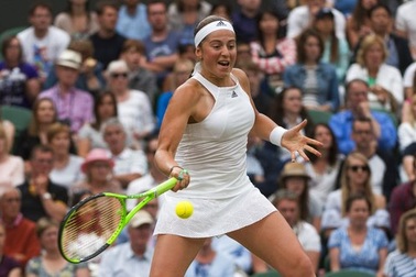 Wimbledon: “Thần đồng” Ostapenko gục ngã trước “lão tướng” Venus Williams