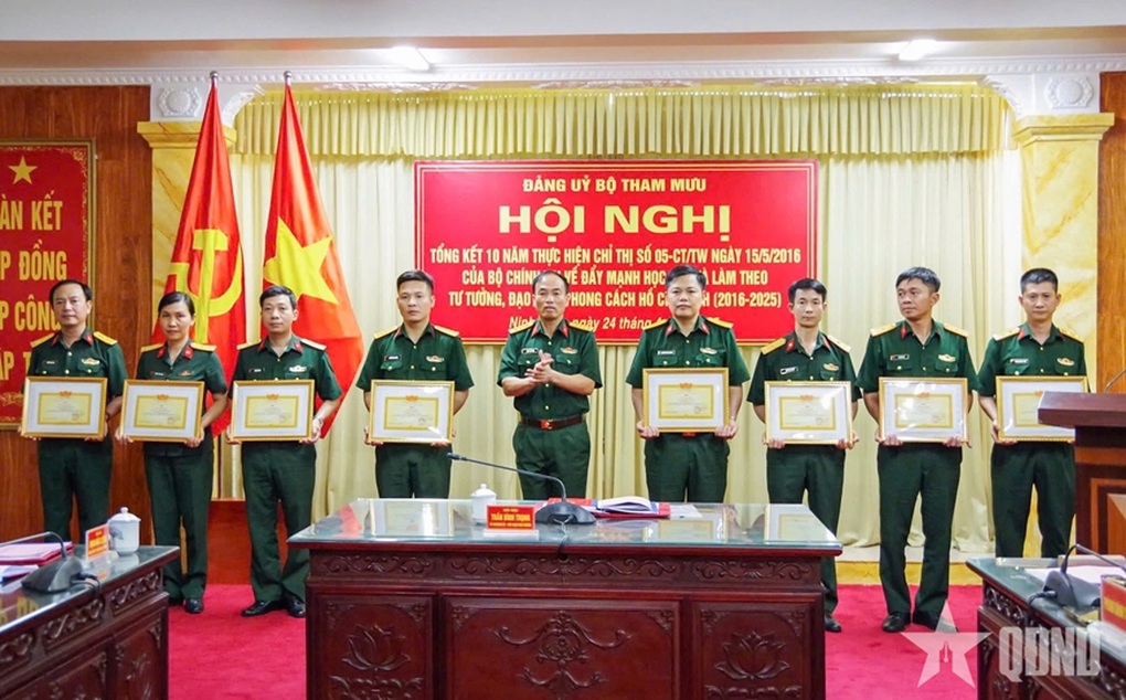 Tấm gương tiêu biểu học tập và làm theo Bác ở Tiểu đoàn 36 - 1 Tấm gương tiêu biểu học tập và làm theo Bác ở Tiểu đoàn 36 - 1