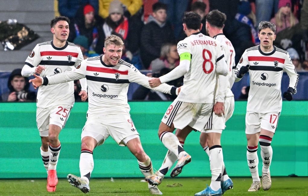 Hojlund thăng hoa, Man Utd ngược dòng ngoạn mục hạ Viktoria Plzen - 3