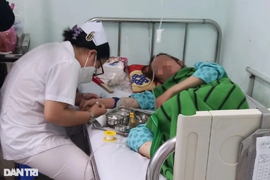 Vụ nguy kịch sau 2 lần ủ tê làm da: Cha bệnh nhân gửi đơn đến Sở Y tế TPHCM