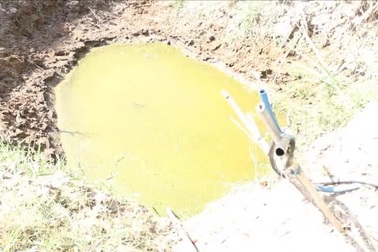 Khai thác nước ngầm trong mùa hạn, mặn