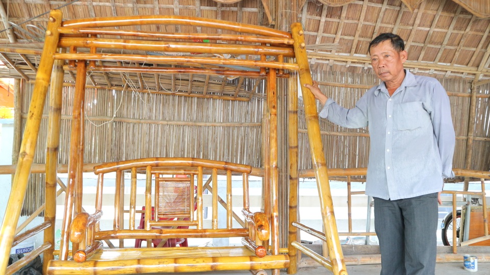 Lão nông đam mê và làm giàu với tre làng - 1 Lão nông đam mê và làm giàu với tre làng - 1
