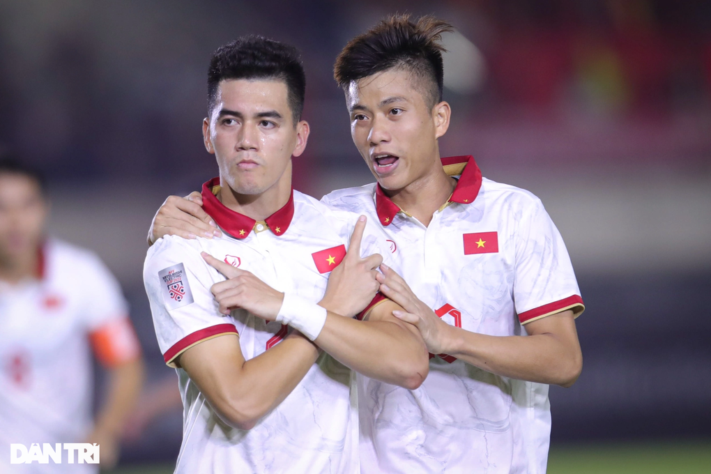 Tiền đạo Việt Nam bao giờ vươn tới danh hiệu Vua phá lưới AFF Cup? - 1 Tiền đạo Việt Nam bao giờ vươn tới danh hiệu Vua phá lưới AFF Cup? - 1