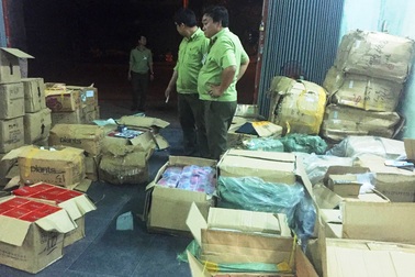 Bắt giữ xe tải chứa lô hàng khủng không hóa đơn chứng từ