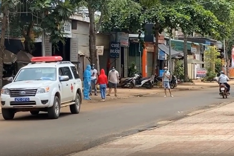 Cô gái trẻ tự ý rời khỏi khu cách ly vì... sốt ruột! - 1 Cô gái trẻ tự ý rời khỏi khu cách ly vì... sốt ruột! - 1