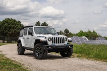 "Xịn" như Jeep Wrangler cũng gặp nguy cơ cháy, bị triệu hồi tại Việt Nam