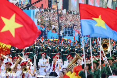 Cách xem trực tiếp Lễ diễu binh ngày 30/4 trên máy tính và điện thoại