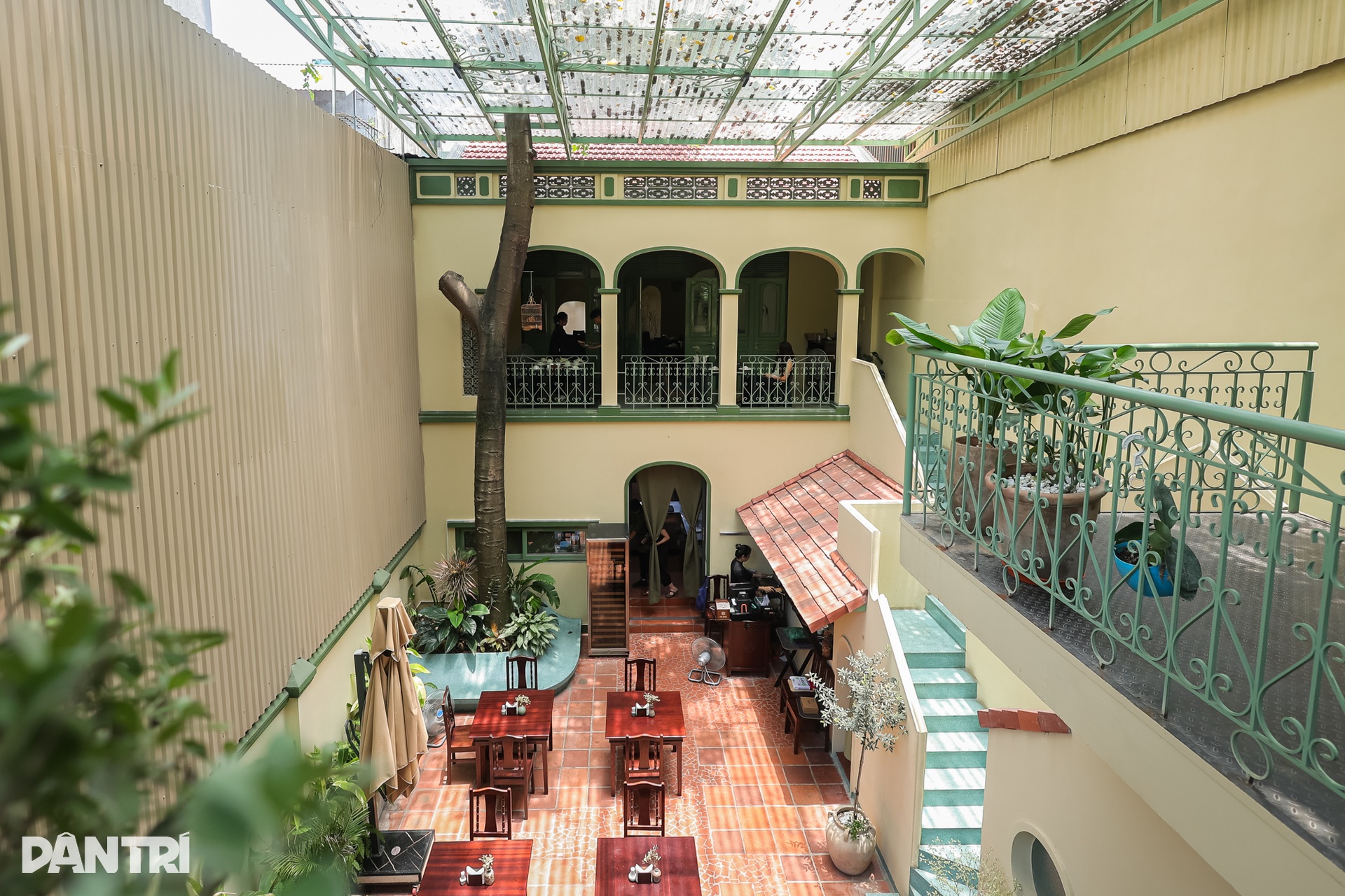 Quán chay trong biệt thự cổ ở Hà Nội, khách Tây cắm chốt cả tuần vì ngon - 2 Quán chay trong biệt thự cổ ở Hà Nội, khách Tây cắm chốt cả tuần vì ngon - 2