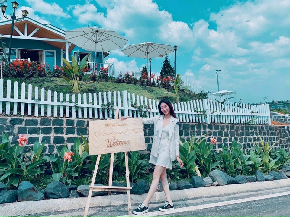 Nghỉ dưỡng và sinh lời - xu hướng thu hút giới showbiz đua nhau lựa chọn ngôi nhà thứ hai - 4 Nghỉ dưỡng và sinh lời - xu hướng thu hút giới showbiz đua nhau lựa chọn ngôi nhà thứ hai - 4