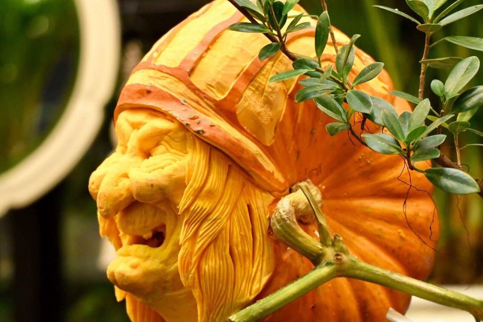 Chàng trai hô biến quả bí đỏ thành tác phẩm ấn tượng mùa Halloween - 3 Chàng trai hô biến quả bí đỏ thành tác phẩm ấn tượng mùa Halloween - 3