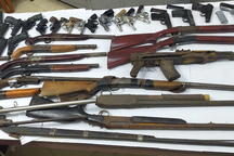 Đối tượng hình sự, thanh thiếu niên hư giao nộp hàng chục khẩu súng