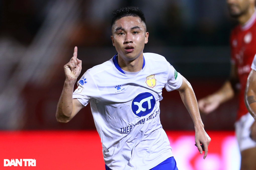 CLB TPHCM thua Nam Định trong trận chung kết ngược V-League - 4 CLB TPHCM thua Nam Định trong trận chung kết ngược V-League - 4
